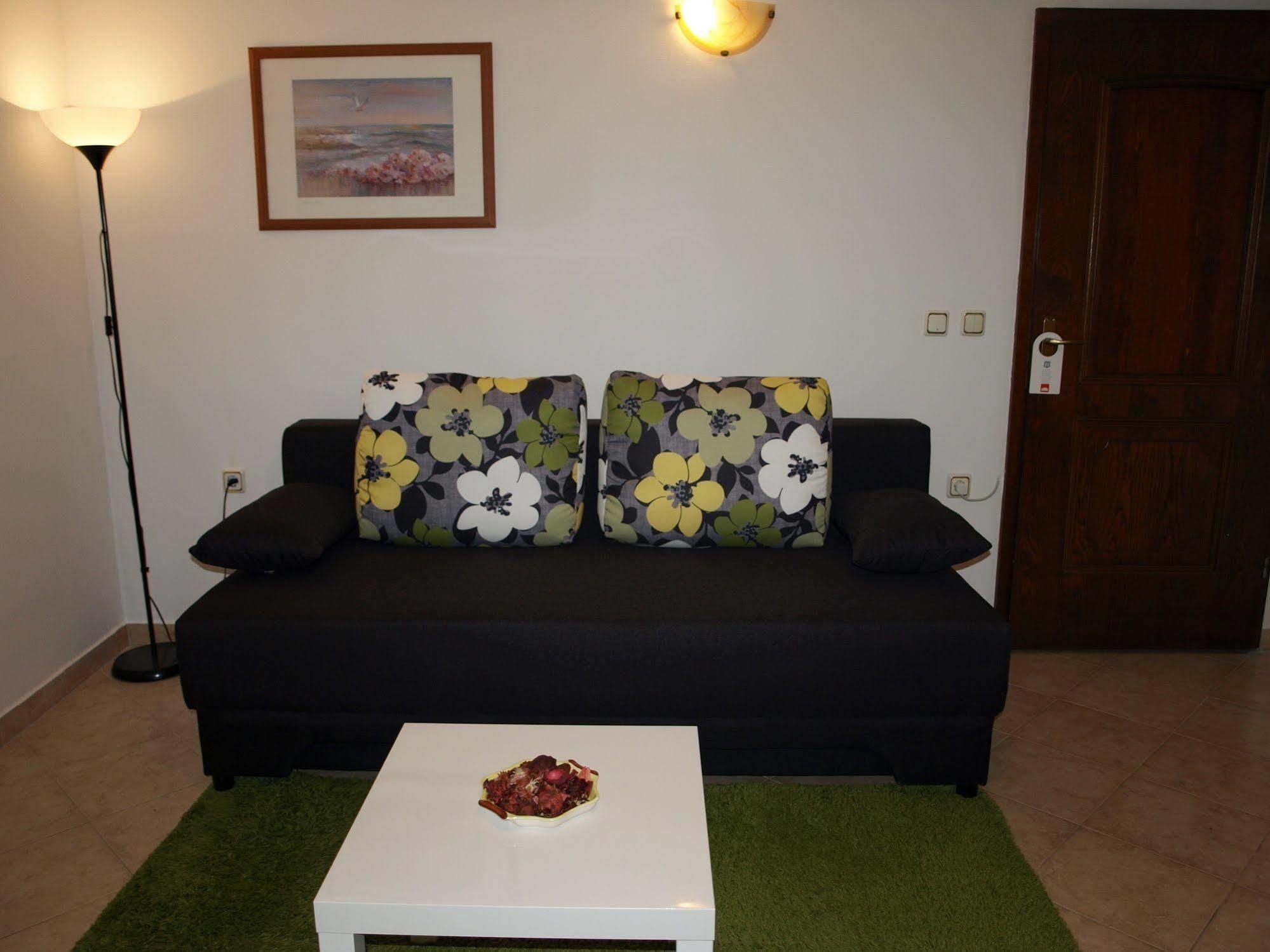 Apartments Vanda Rovinj Exterior photo