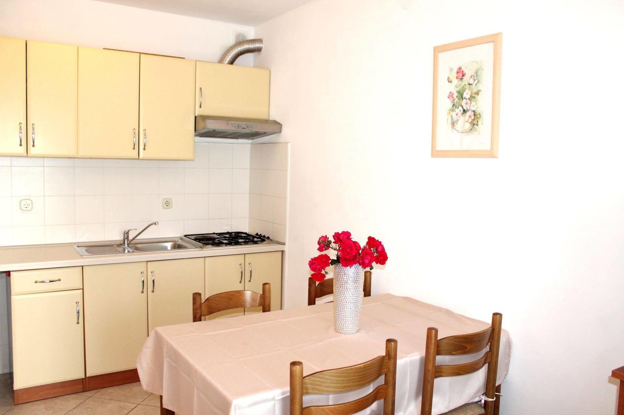 Apartments Vanda Rovinj Exterior photo